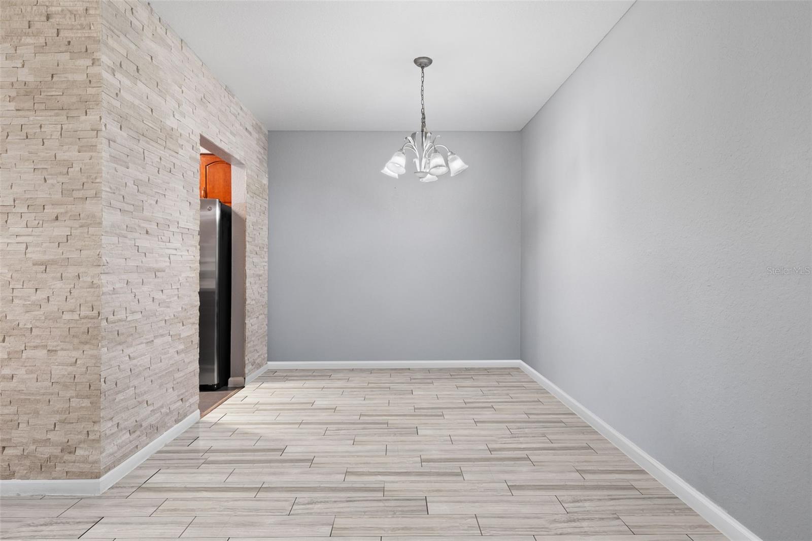 Image 9 of 28 For 2595 Metro Sevilla Drive 103