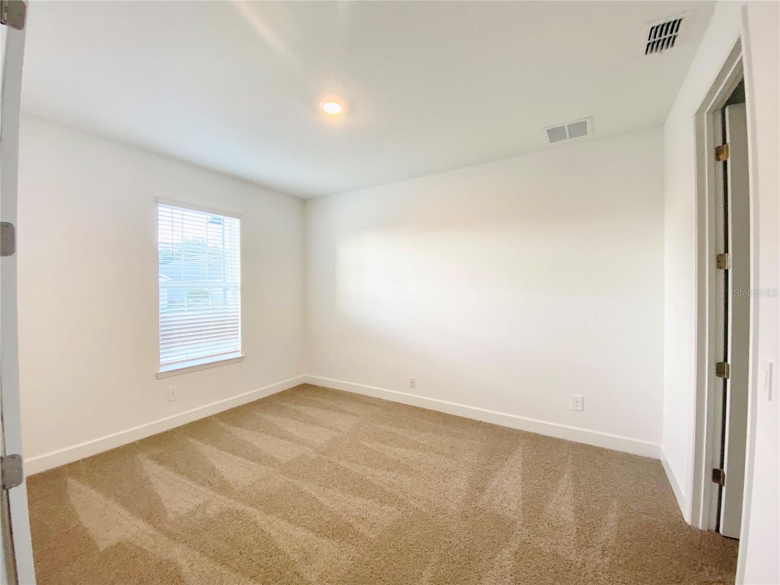 Listing photo id 15 for 3315 Buoy Circle