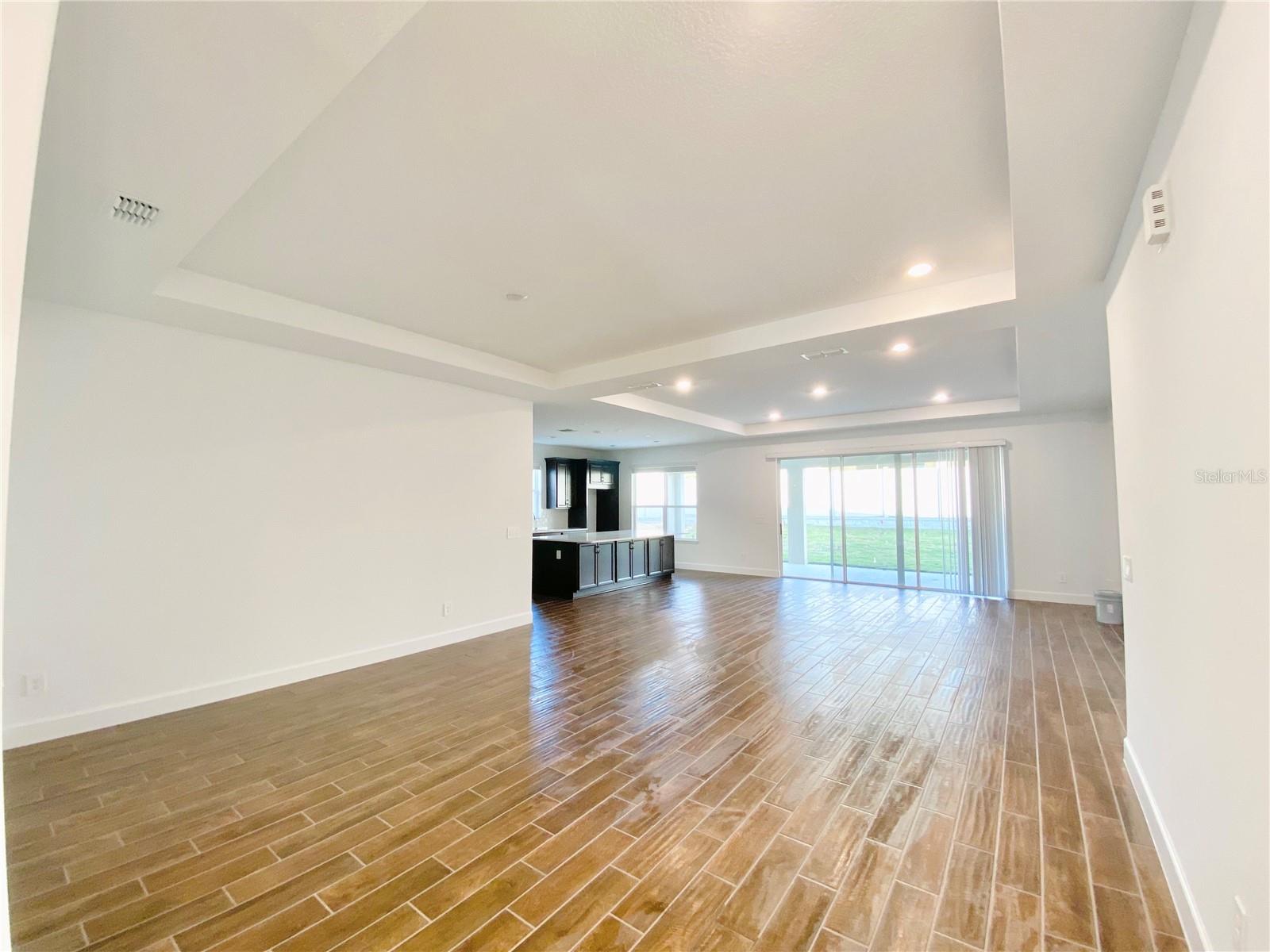 Listing photo id 2 for 3315 Buoy Circle