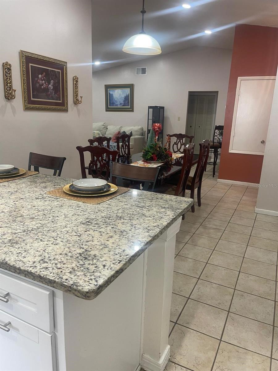 Image 7 of 16 For 1202 Yvonne Street