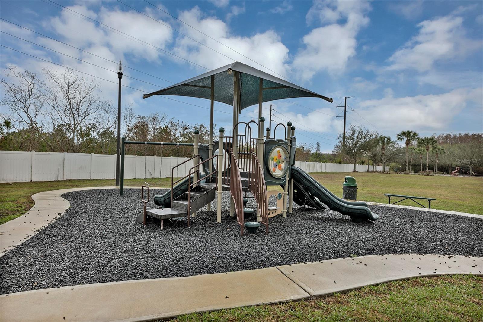 Image 27 of 30 For 688 Cresting Oak Circle 48