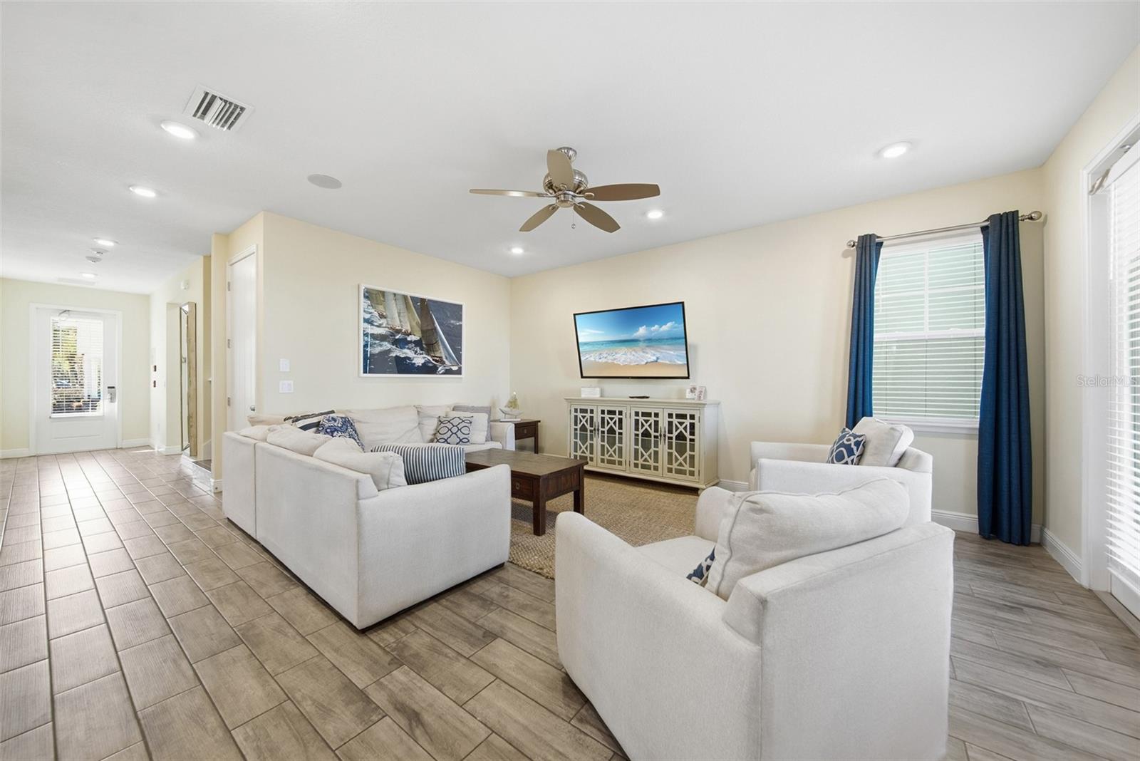 Image 14 of 64 For 8017 Surf Street