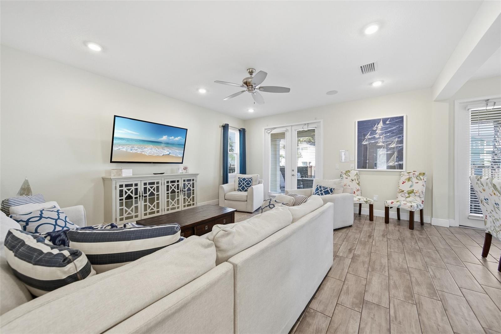 Image 16 of 64 For 8017 Surf Street