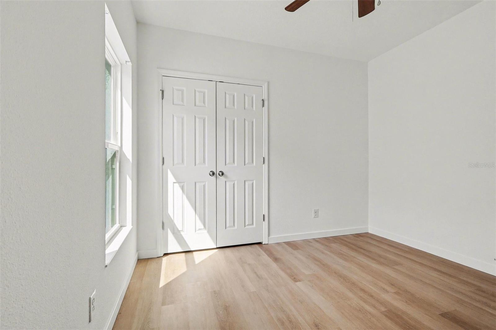 Image 32 of 39 For 622 Samuel  