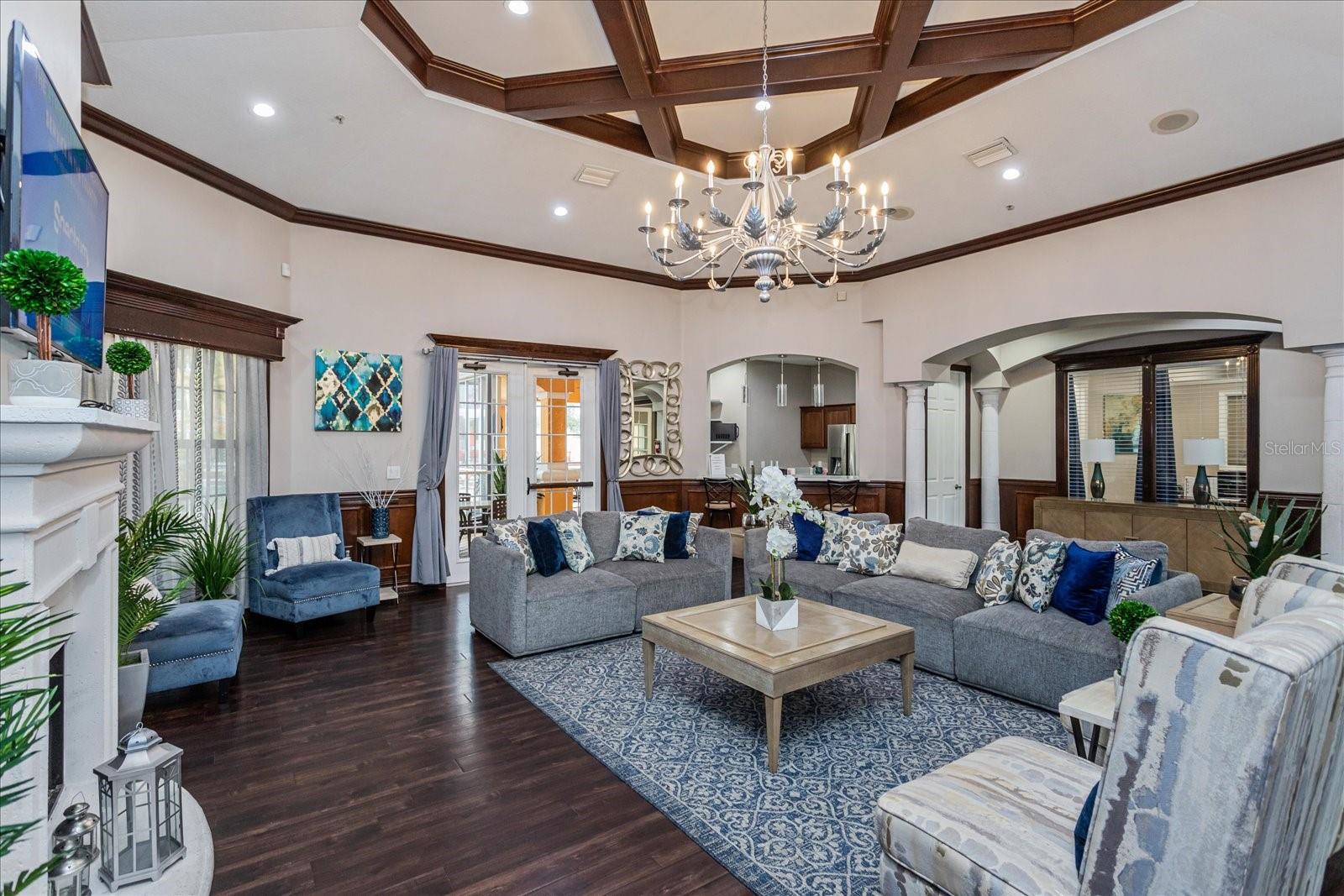 Image 18 of 25 For 5455 Vineland Road 3214