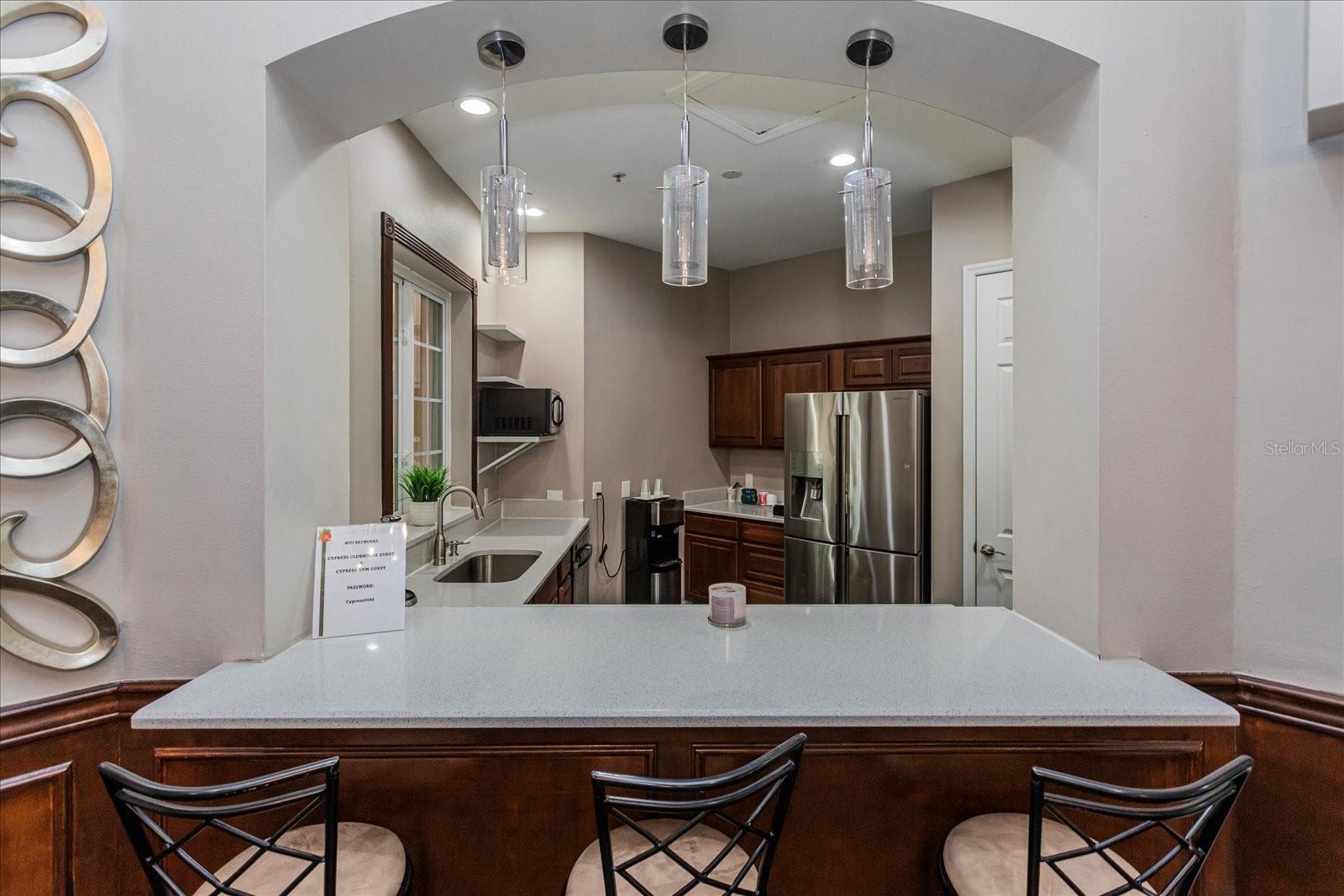 Image 19 of 25 For 5455 Vineland Road 3214