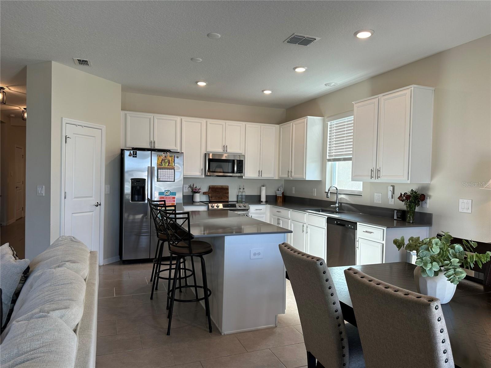 Image 15 of 28 For 751 Staffora Street