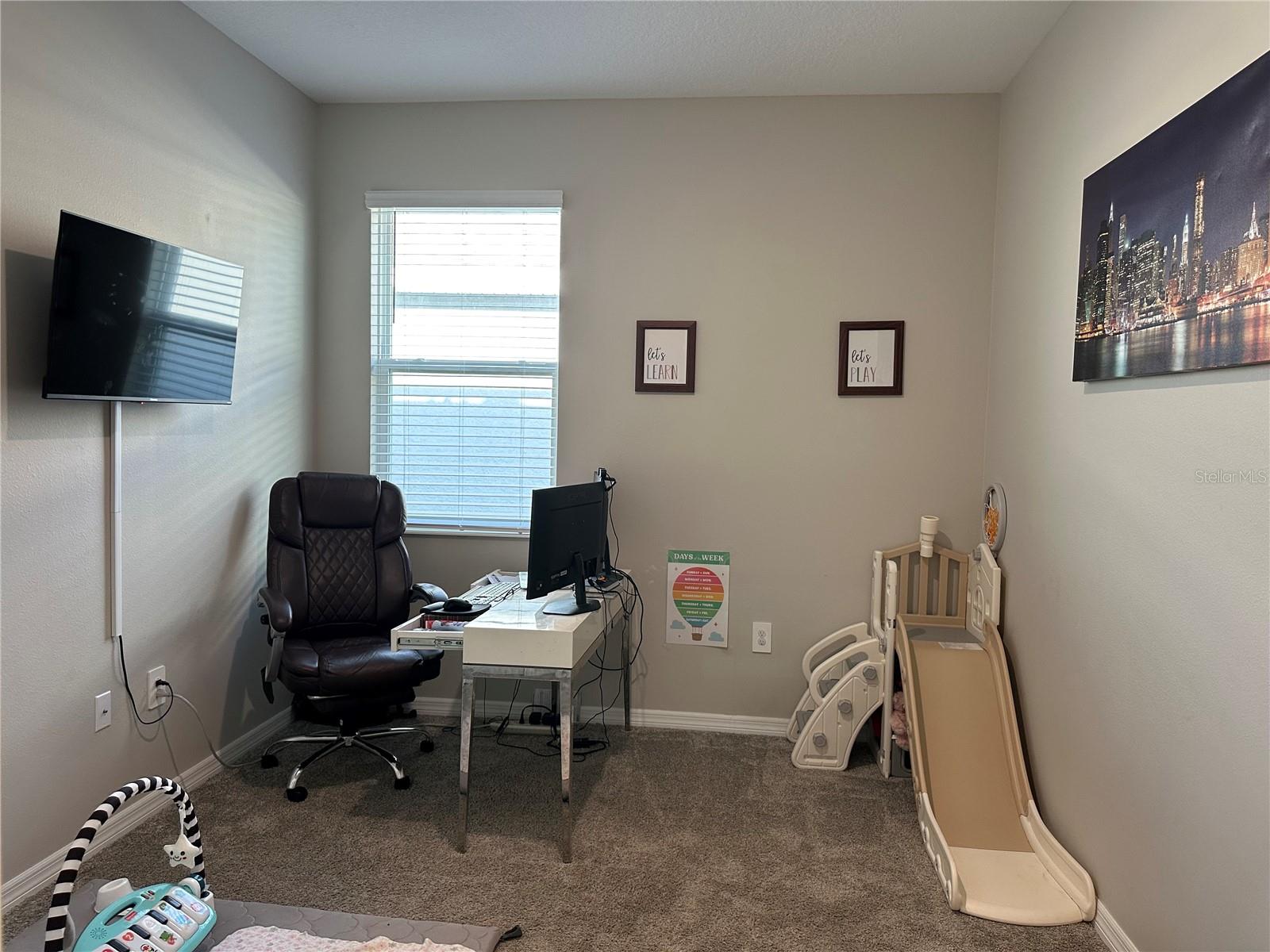 Image 19 of 28 For 751 Staffora Street