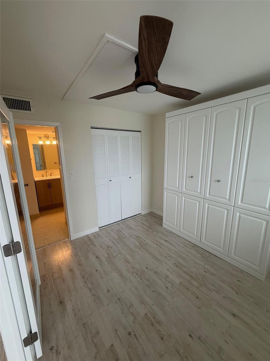 Image 15 of 41 For 925 Halifax Avenue 102