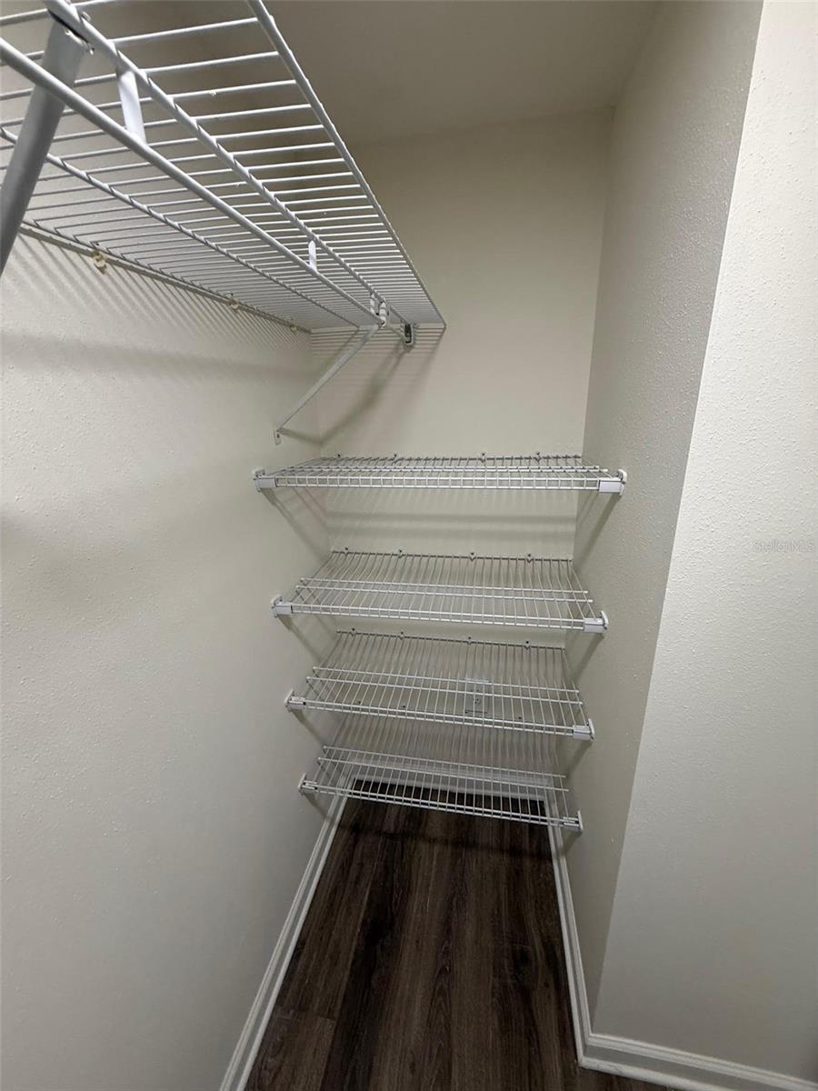 Image 25 of 41 For 925 Halifax Avenue 102