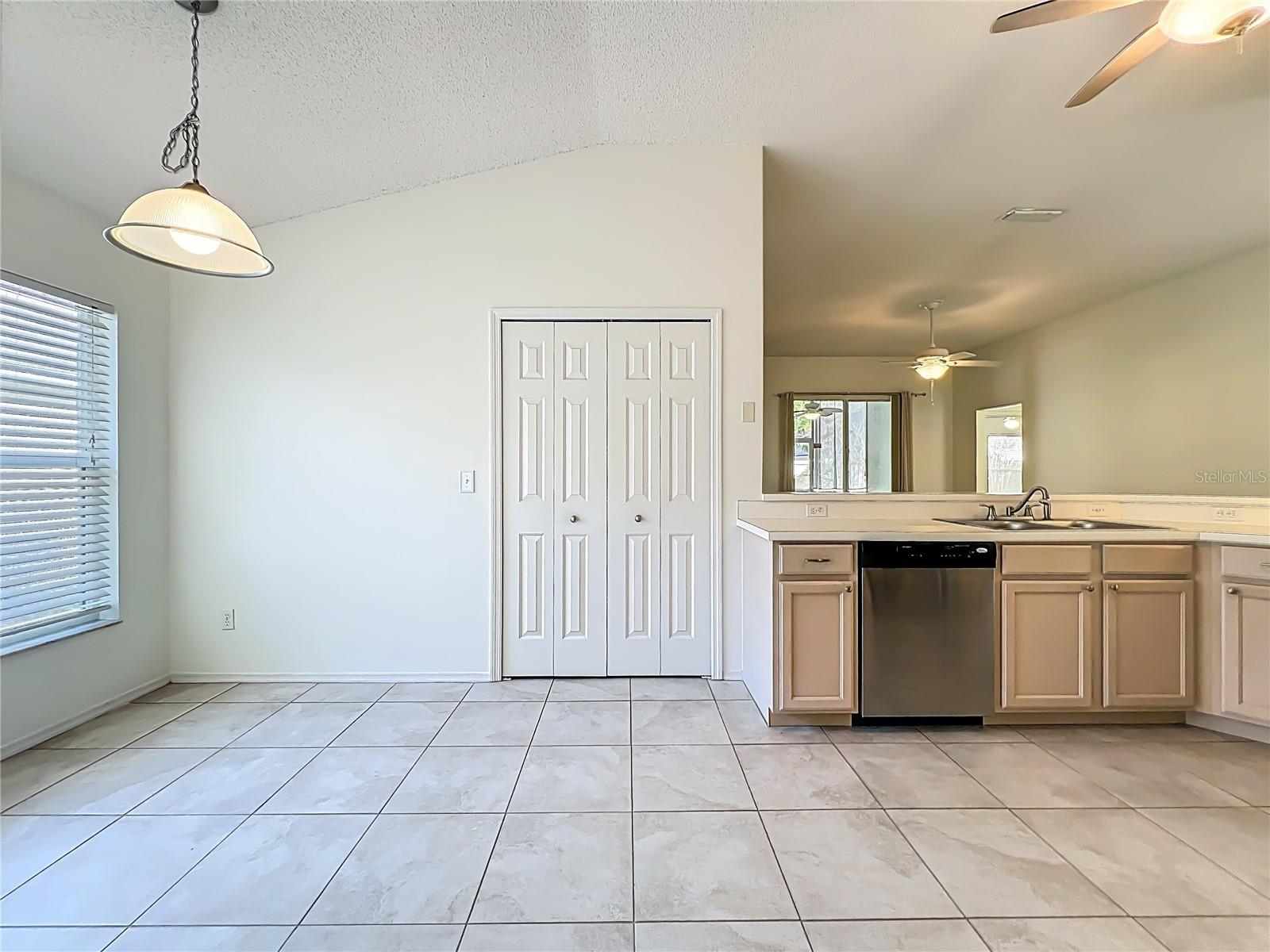 Image 23 of 63 For 791 Andover Circle