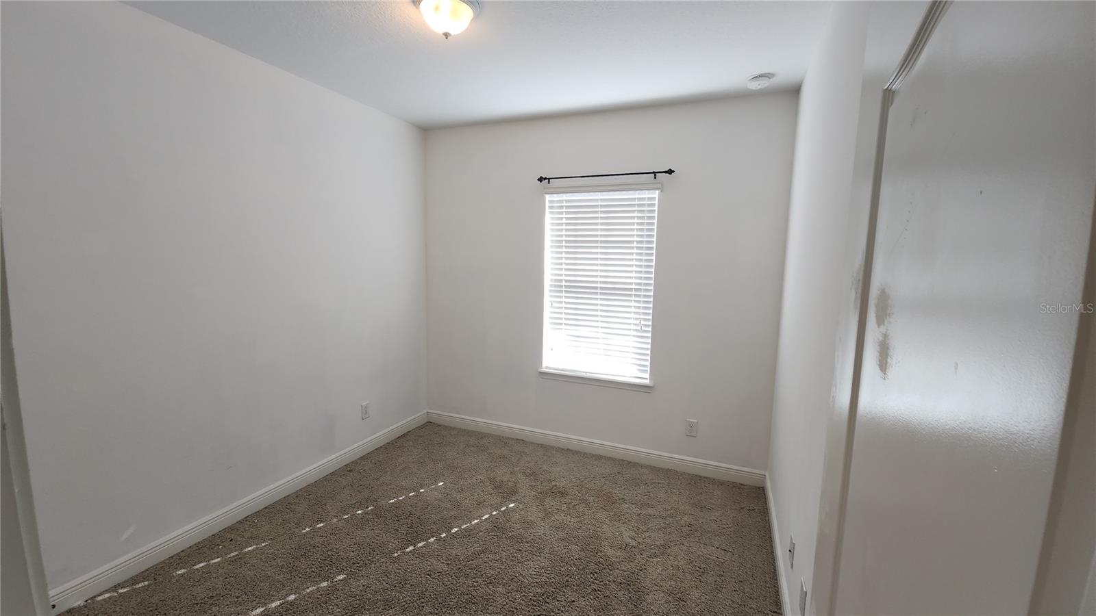 Image 18 of 25 For 952 Lobelia Drive