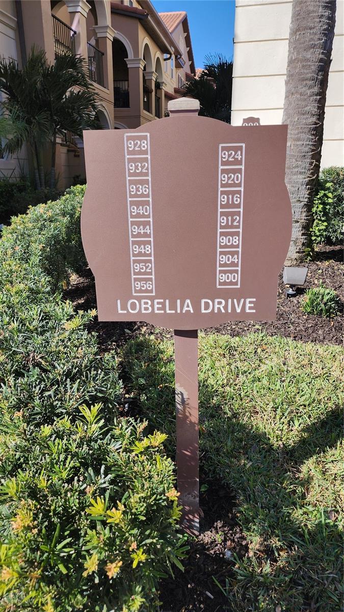 Image 24 of 25 For 952 Lobelia Drive