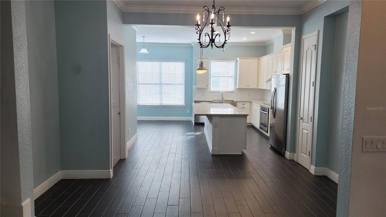 Image 3 of 25 For 952 Lobelia Drive