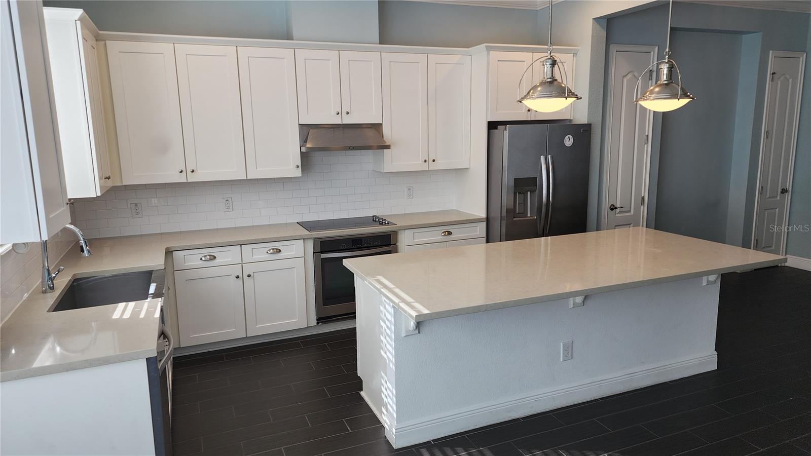 Image 4 of 25 For 952 Lobelia Drive