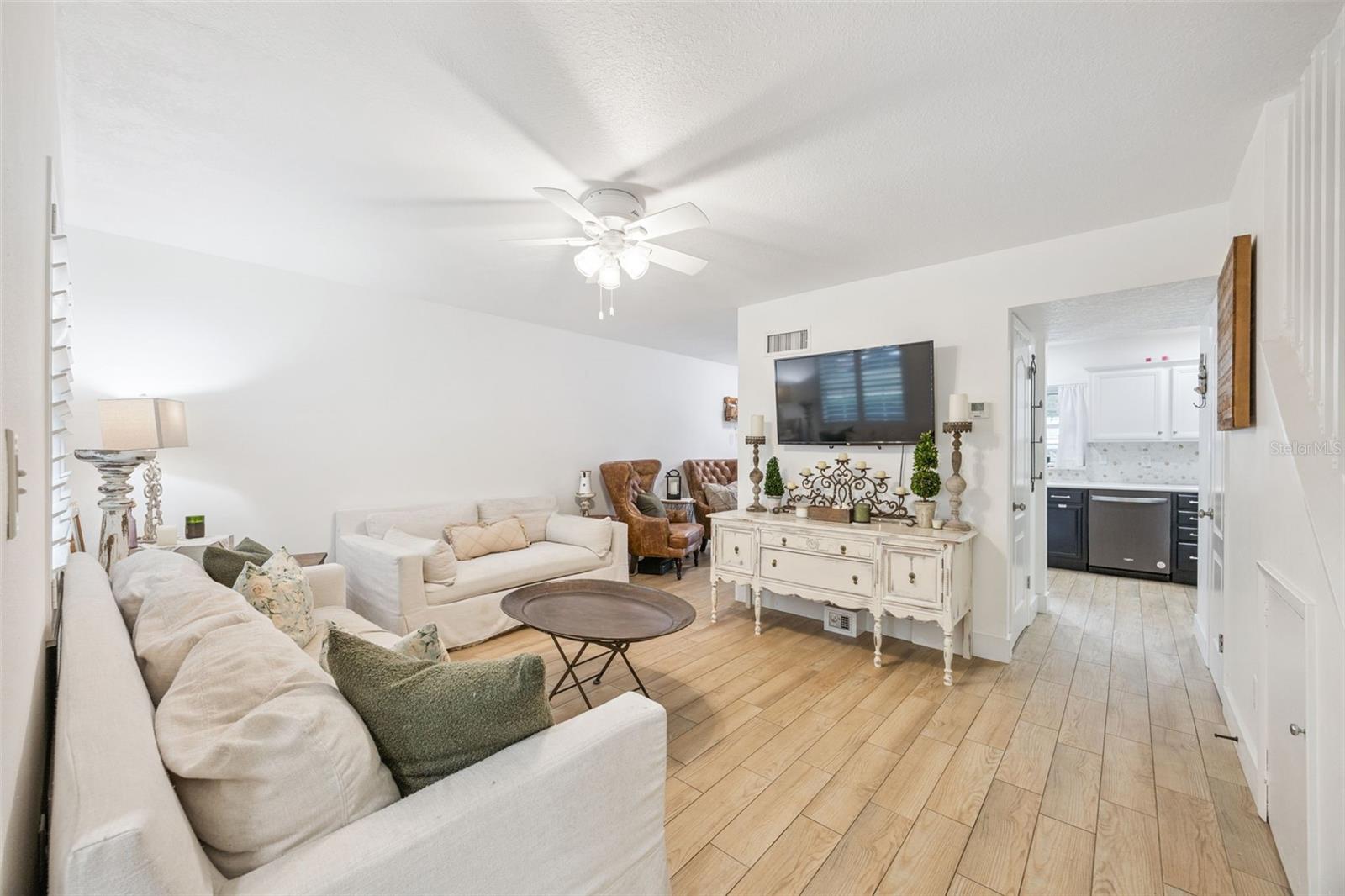 Image 11 of 30 For 2218 Elizabeth Avenue 3