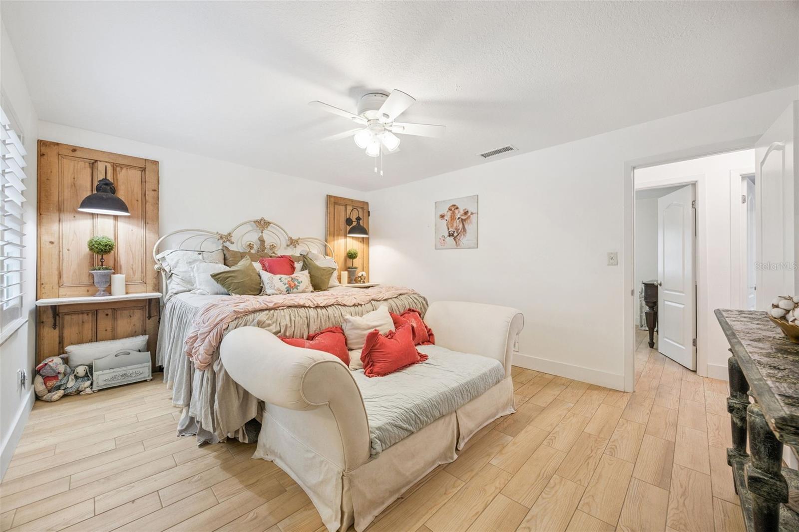 Image 16 of 30 For 2218 Elizabeth Avenue 3