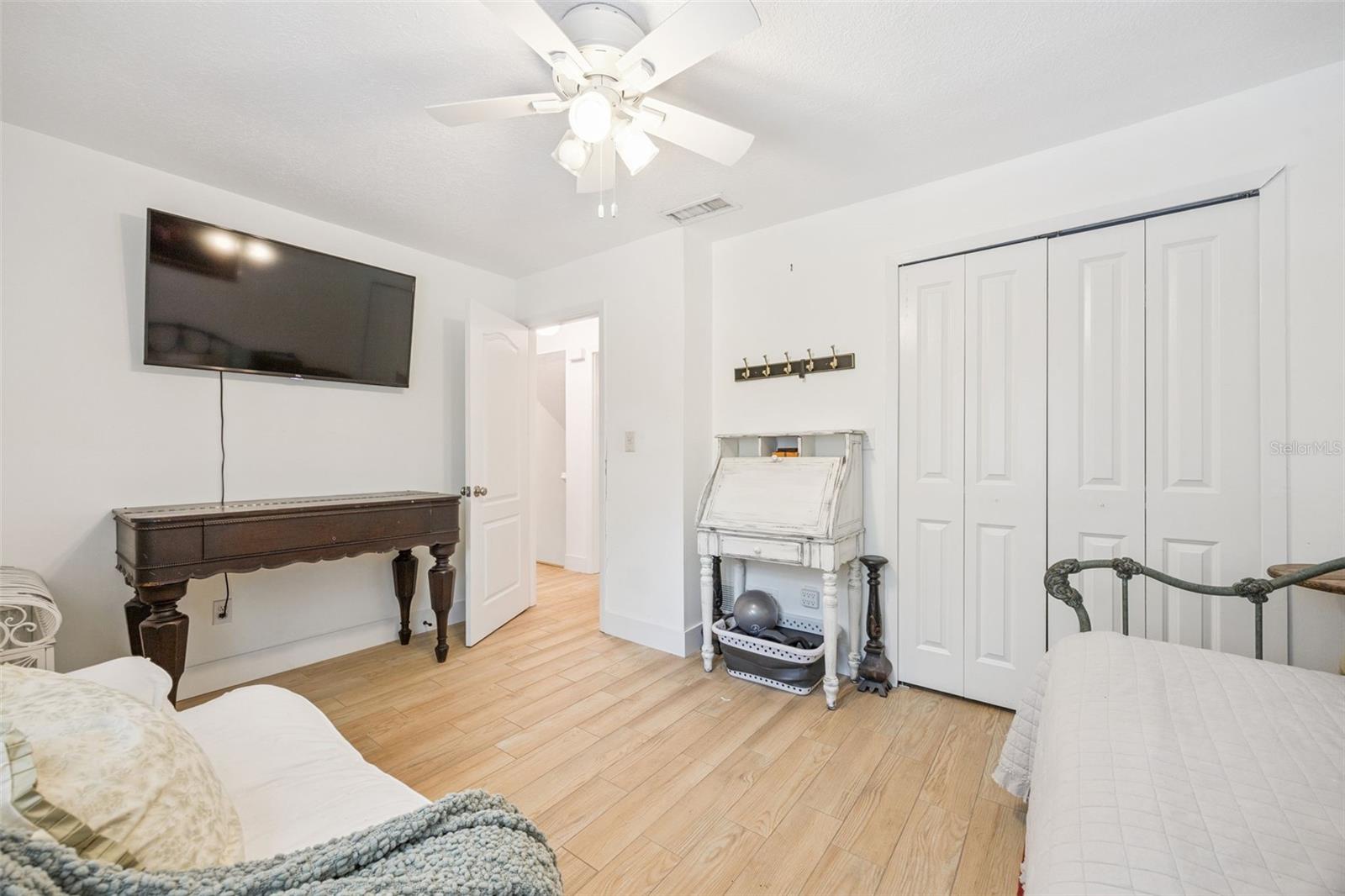 Image 21 of 30 For 2218 Elizabeth Avenue 3