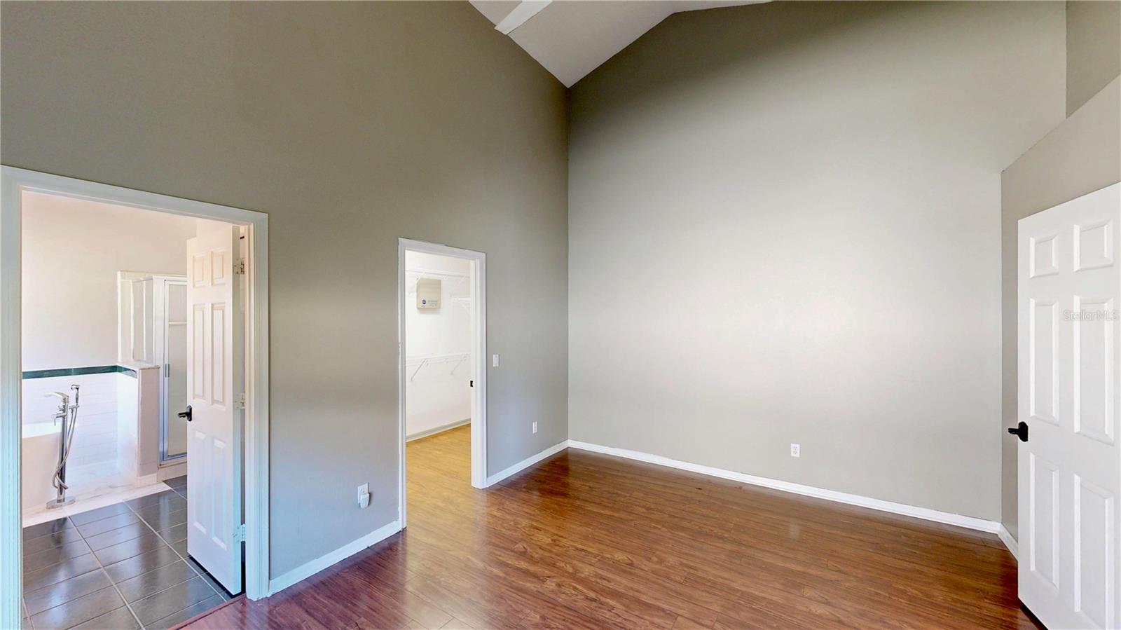 Image 10 of 45 For 3016 Crystal Creek Boulevard