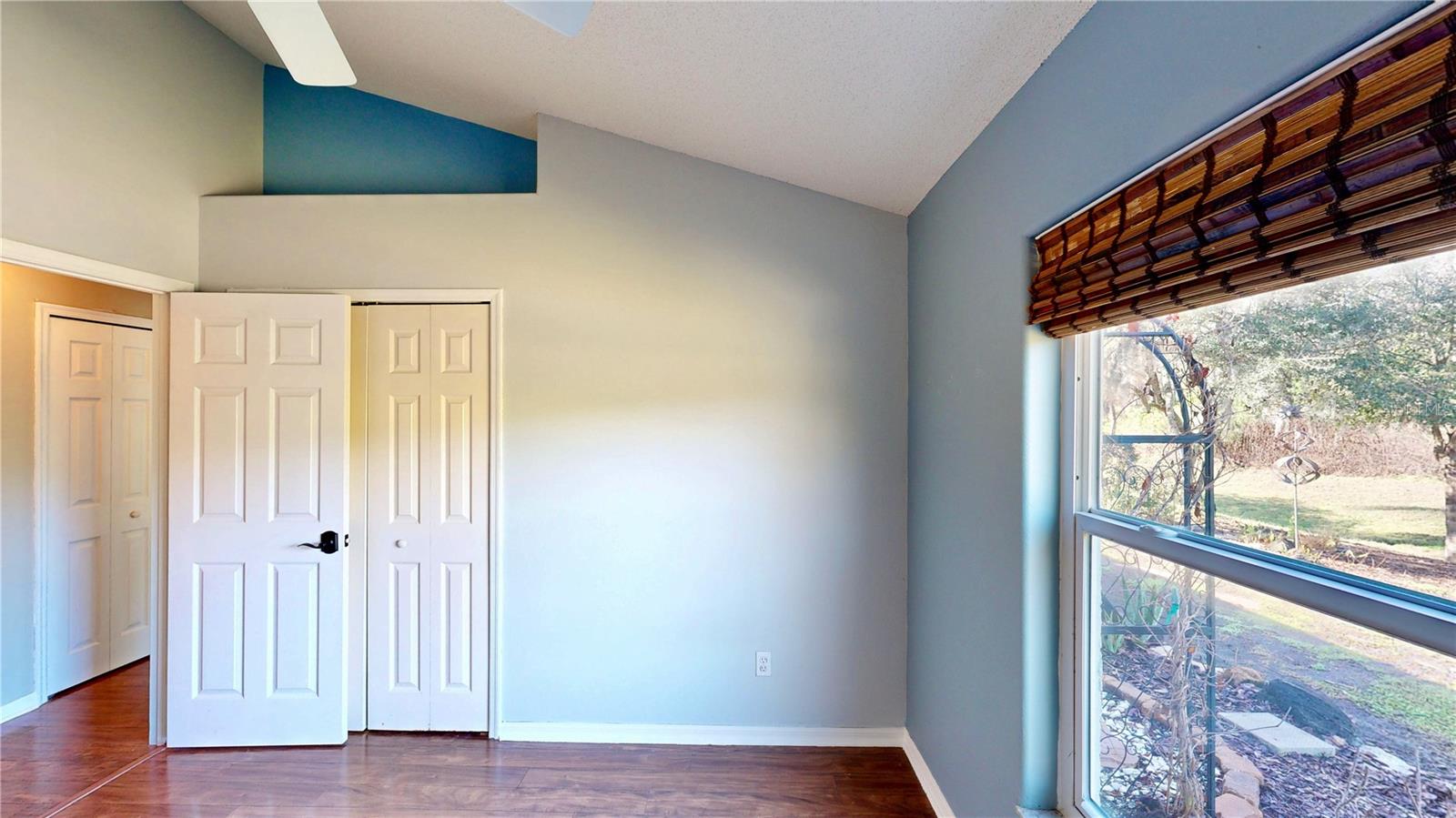 Image 17 of 45 For 3016 Crystal Creek Boulevard