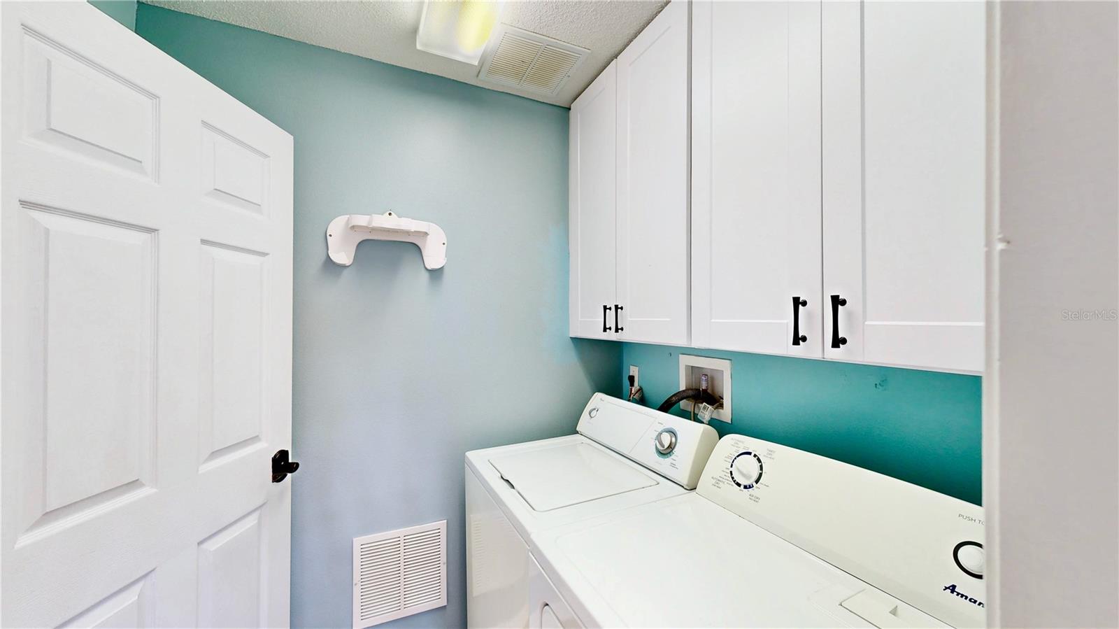 Image 18 of 45 For 3016 Crystal Creek Boulevard