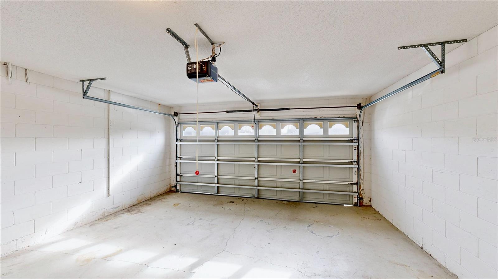 Image 41 of 45 For 3016 Crystal Creek Boulevard