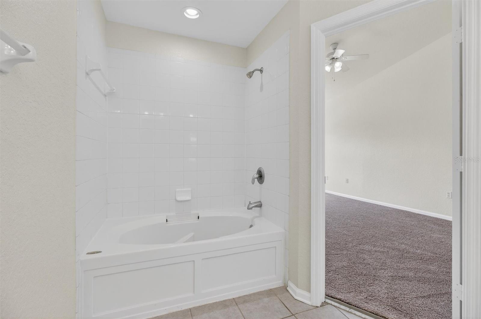 Image 17 of 29 For 3497 Shallot Drive 102