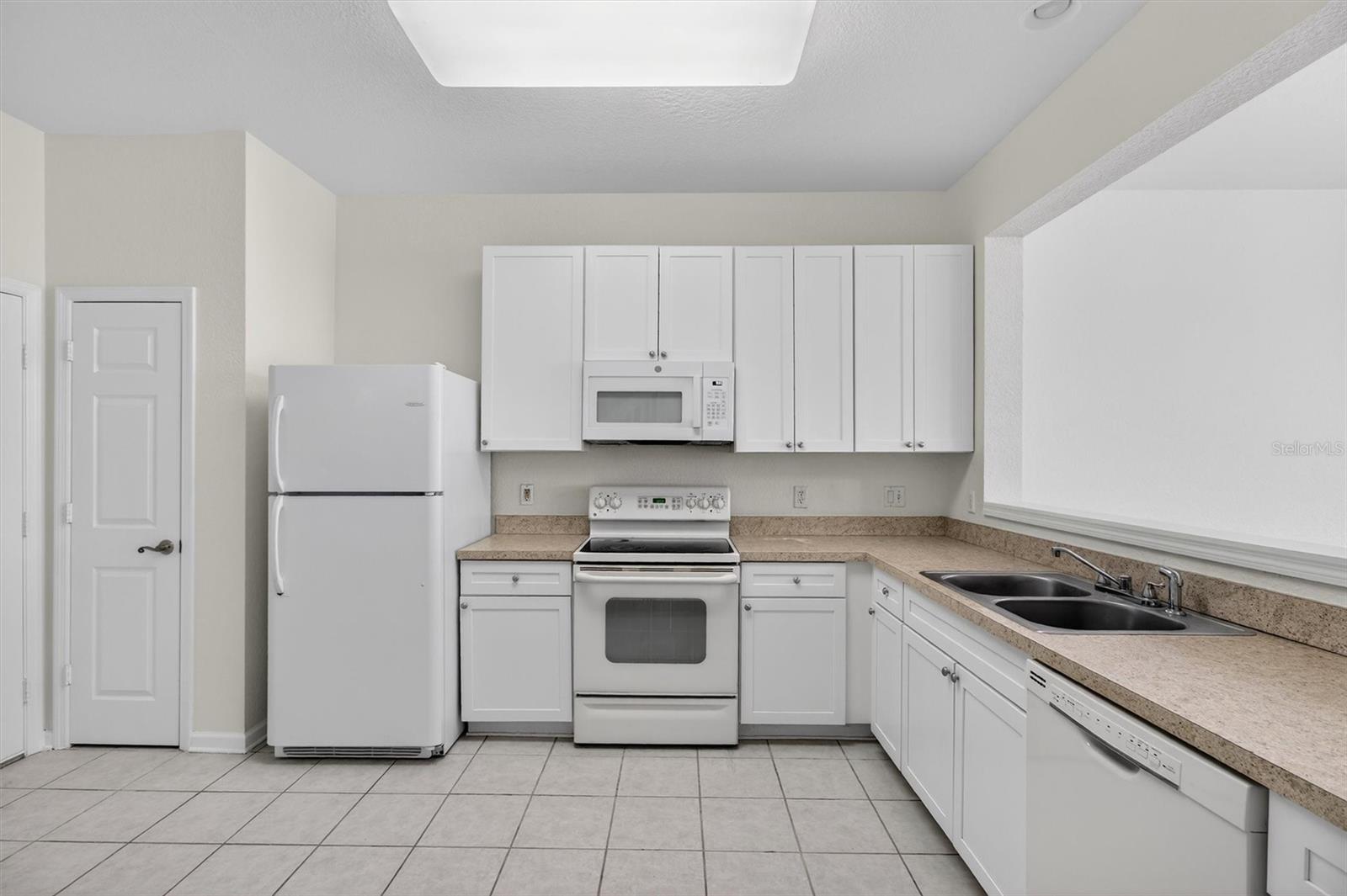 Image 5 of 29 For 3497 Shallot Drive 102