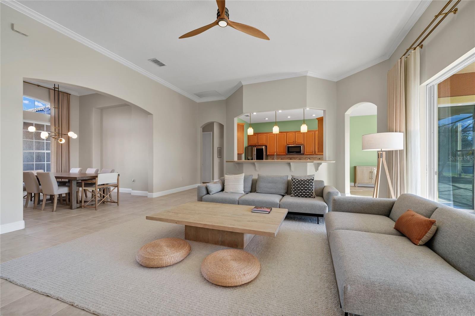 Listing photo id 12 for 1166 Cambria Bend