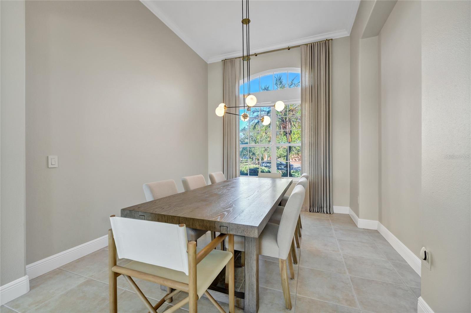 Listing photo id 13 for 1166 Cambria Bend