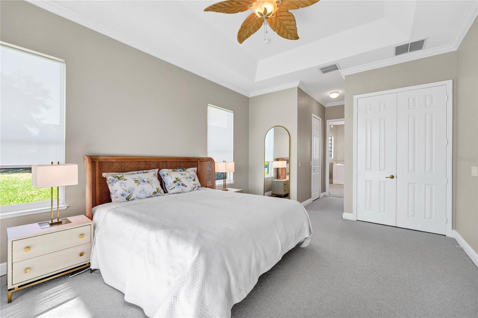 Listing photo id 23 for 1166 Cambria Bend