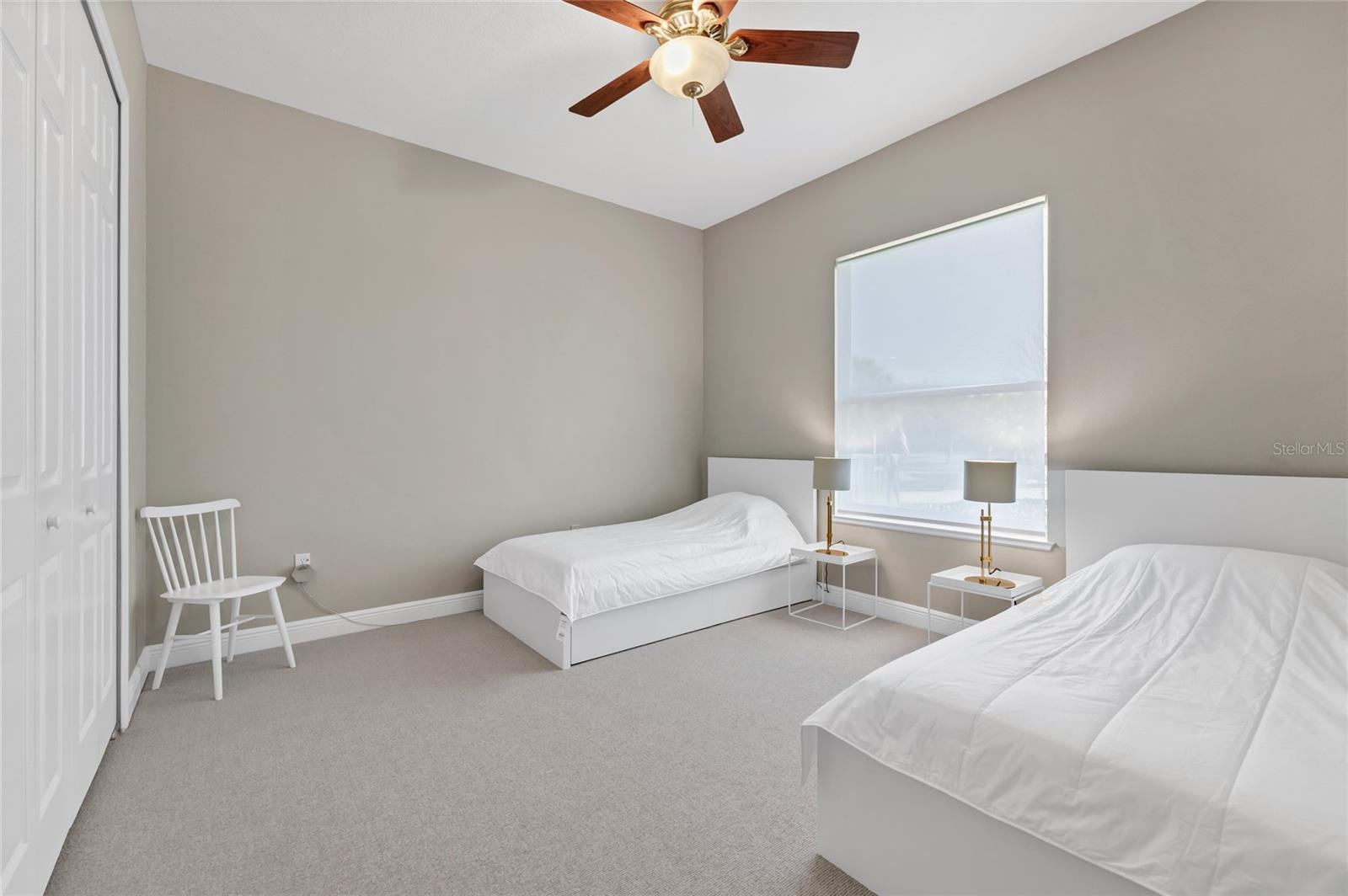 Listing photo id 30 for 1166 Cambria Bend