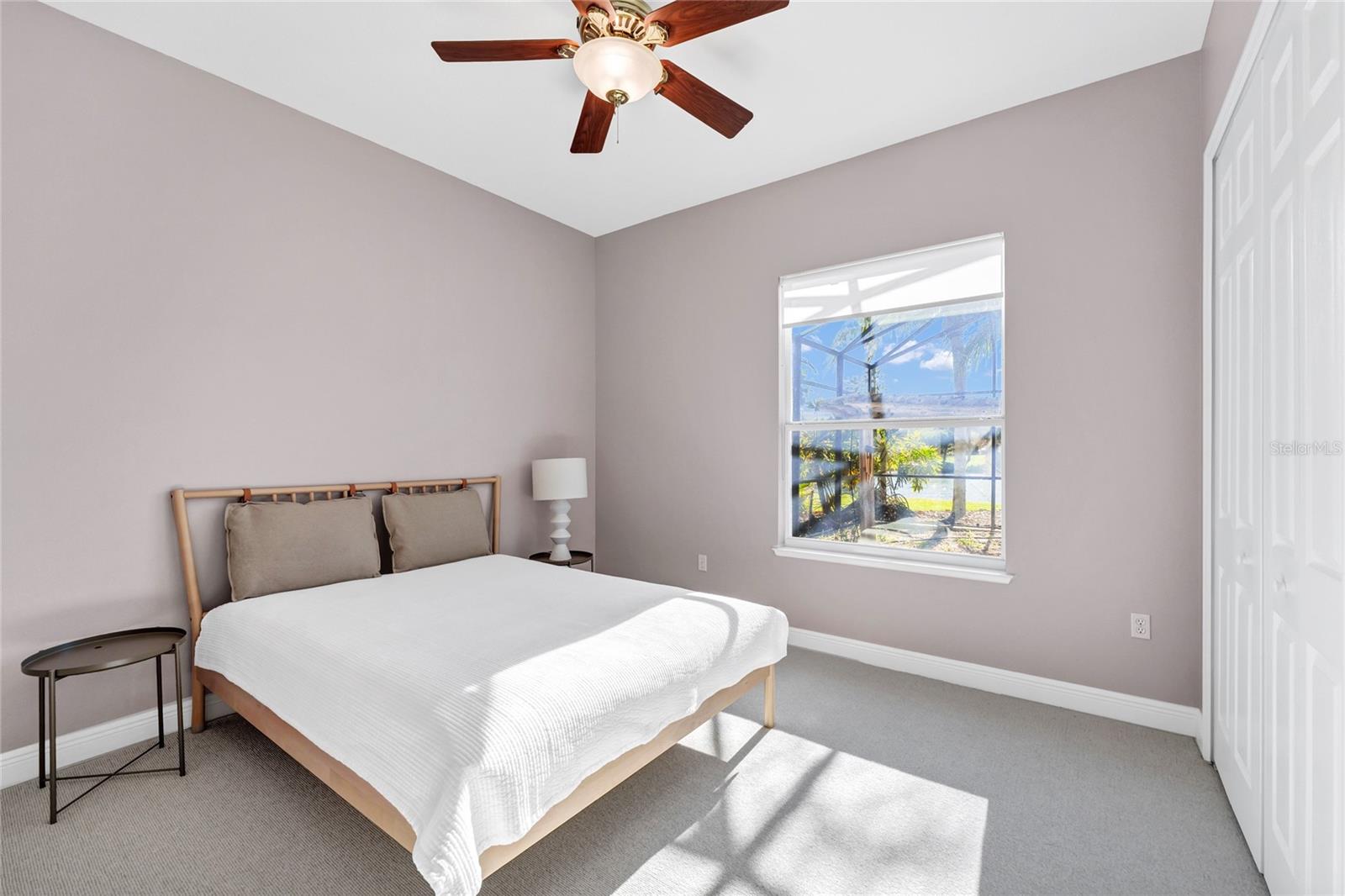 Listing photo id 32 for 1166 Cambria Bend