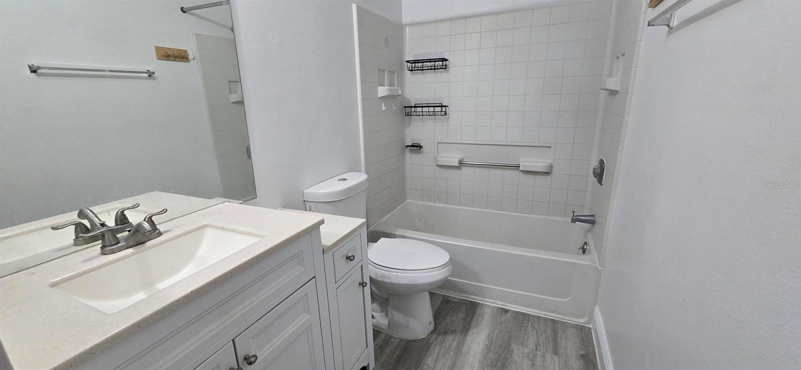 Image 13 of 20 For 3814 Bay Club Circle 204