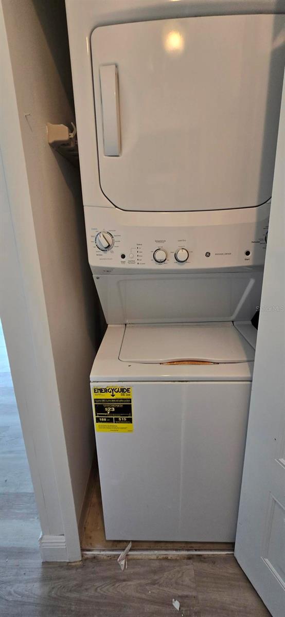 Image 16 of 20 For 3814 Bay Club Circle 204