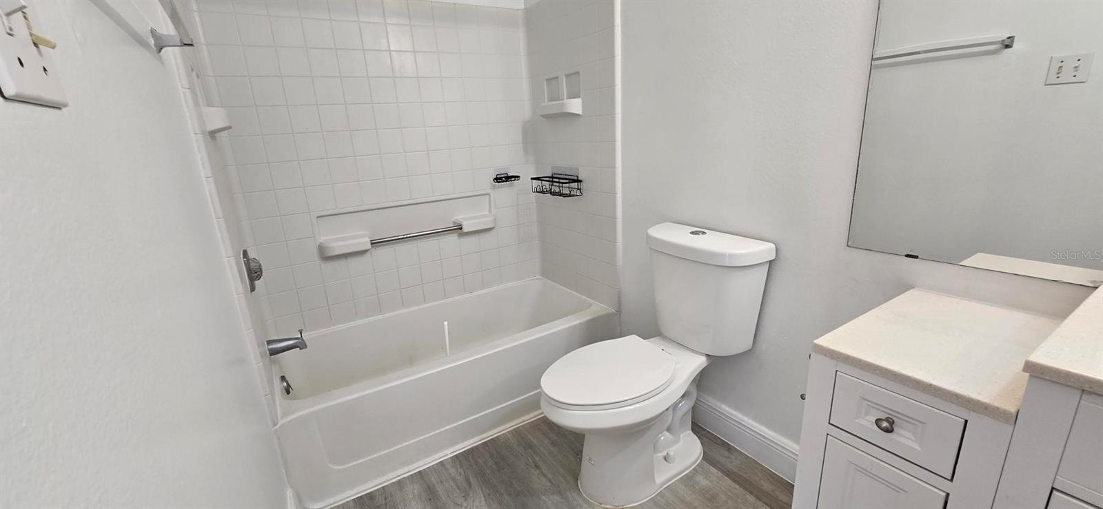 Image 9 of 20 For 3814 Bay Club Circle 204