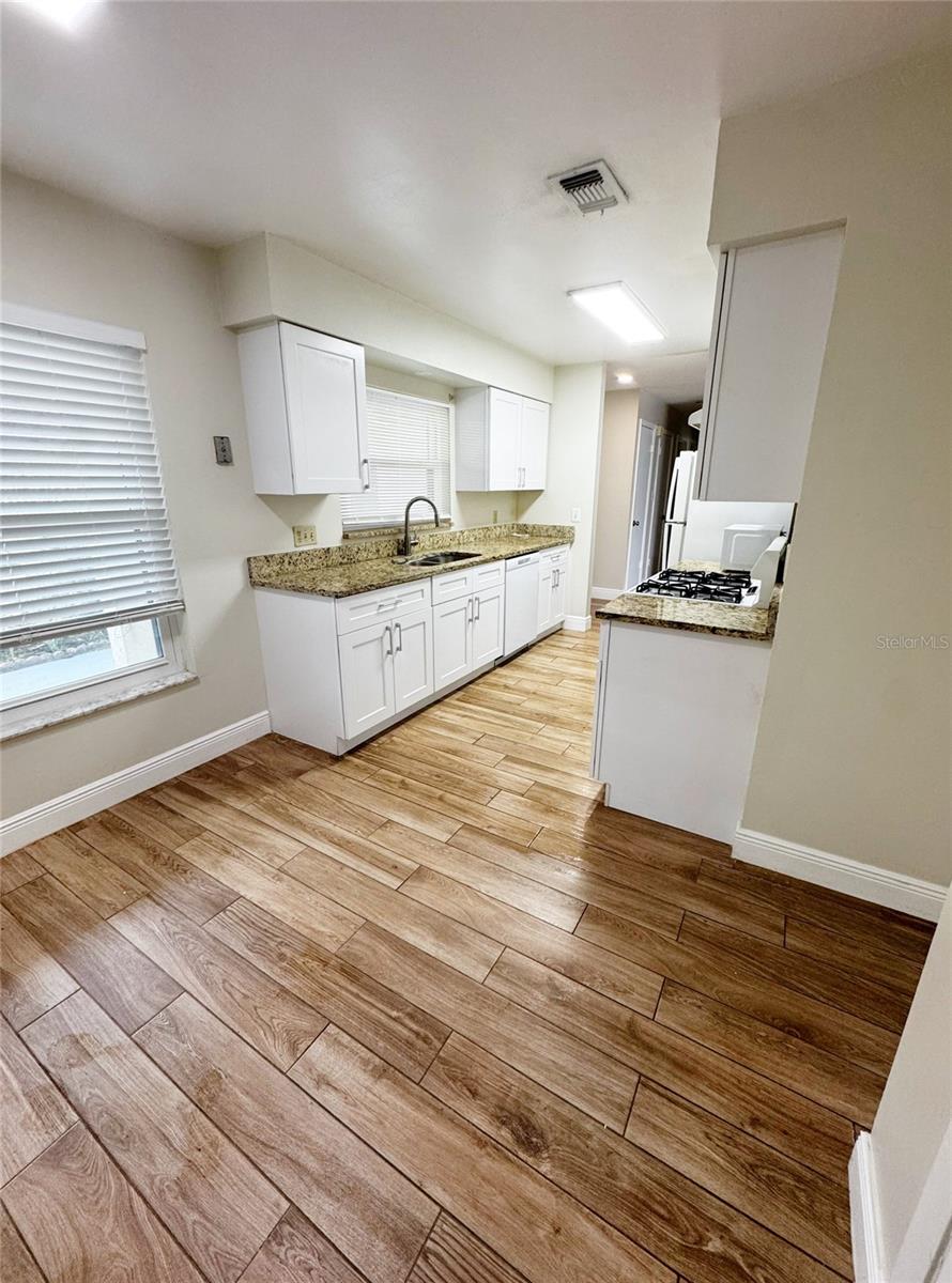 Image 11 of 23 For 12003 Sula Street