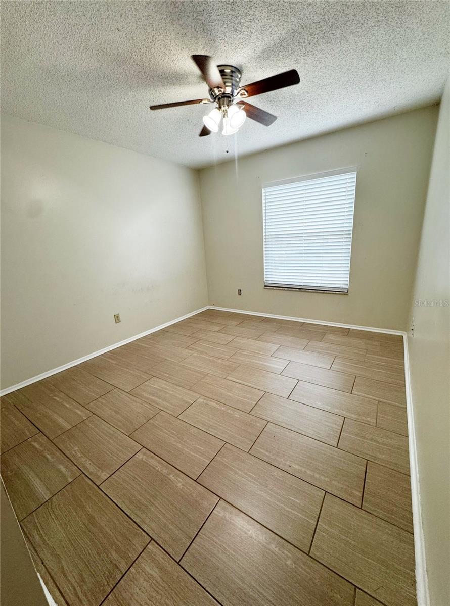 Image 16 of 23 For 12003 Sula Street