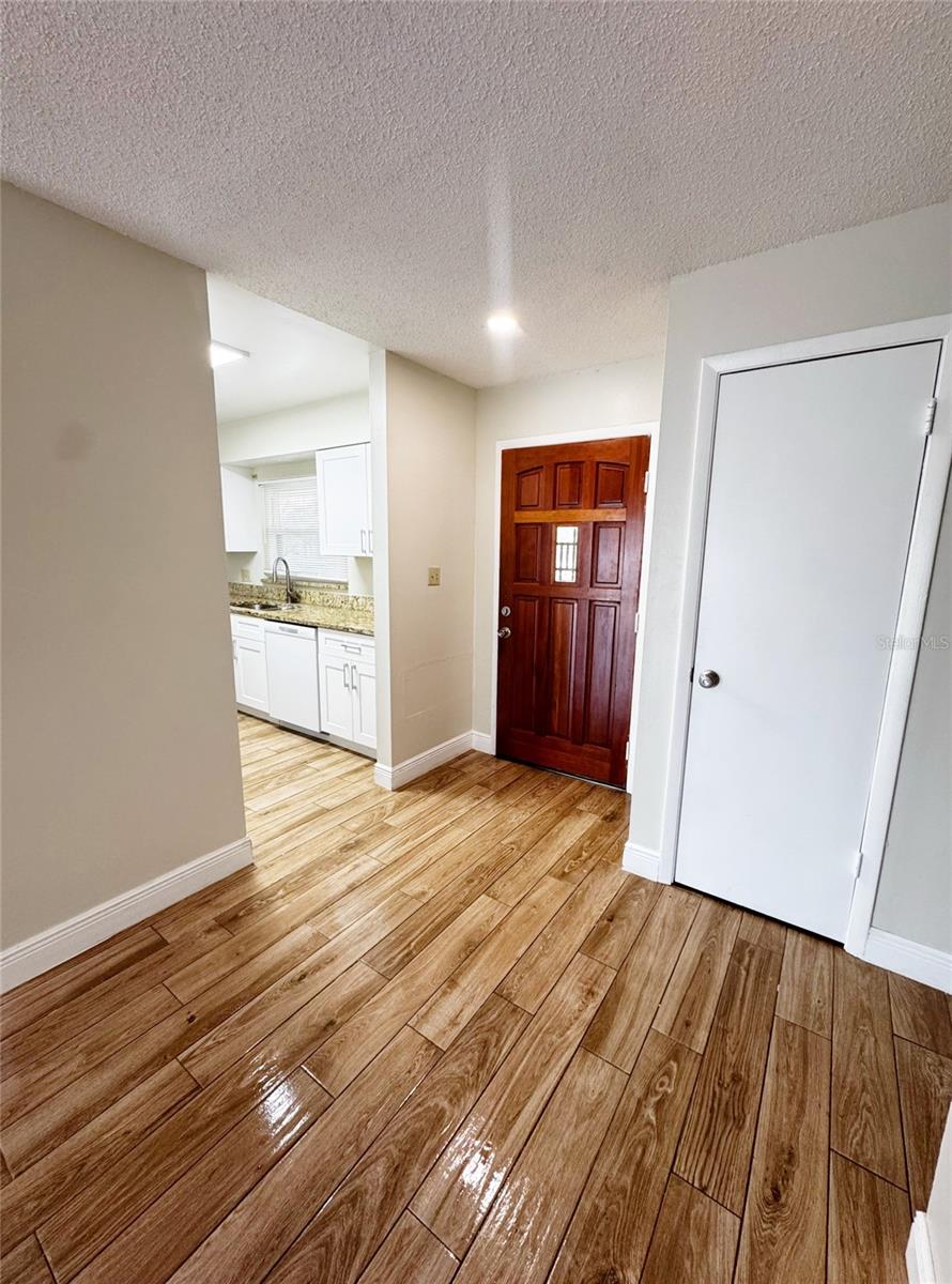 Image 5 of 23 For 12003 Sula Street