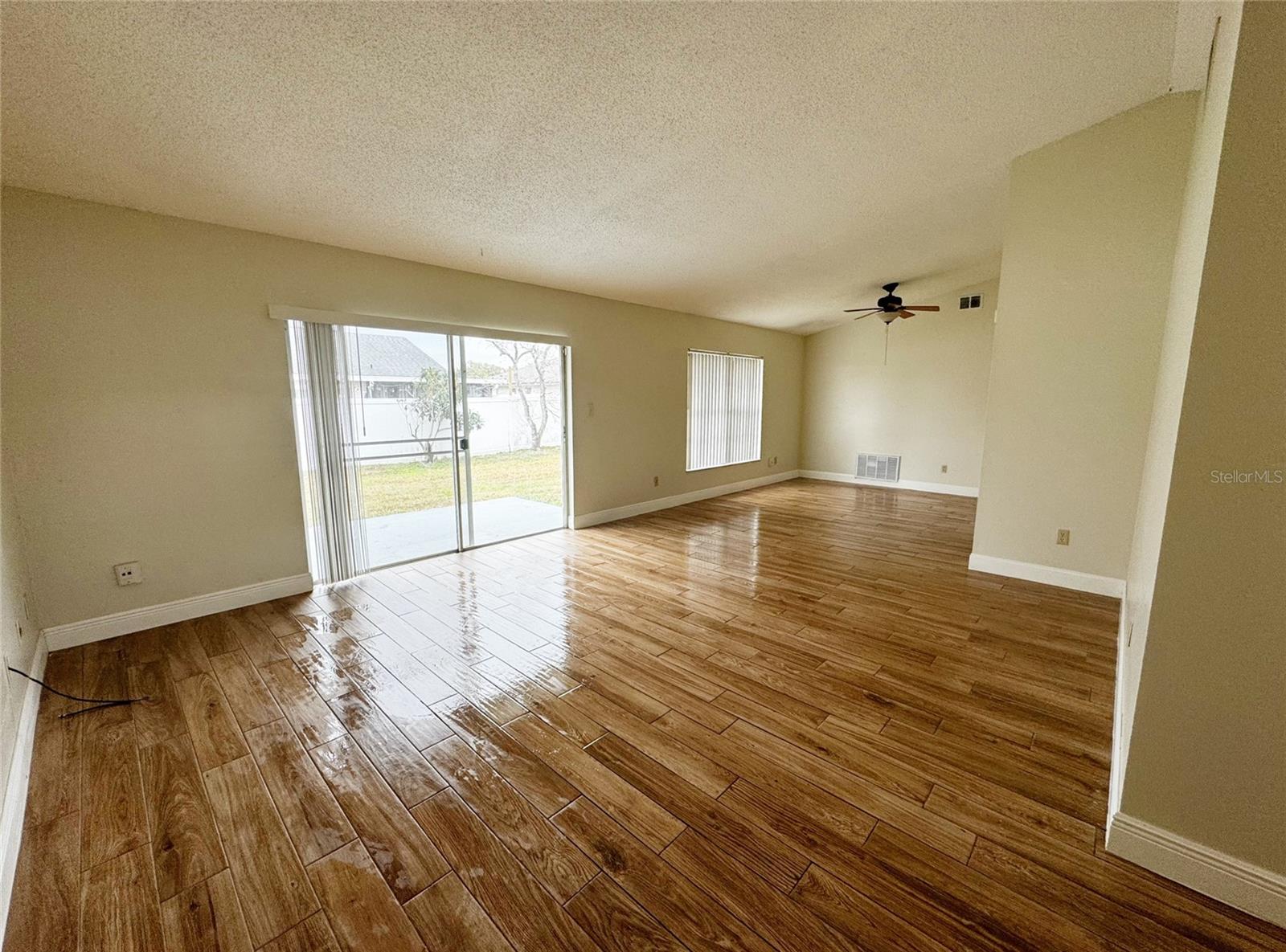 Image 6 of 23 For 12003 Sula Street