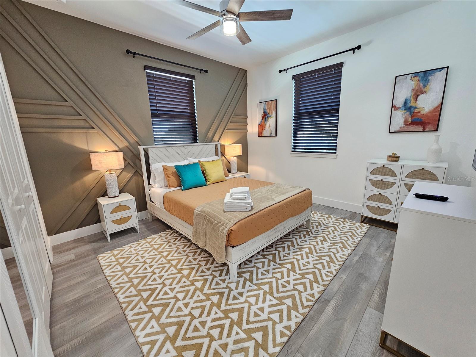 Image 20 of 65 For 2075 Jewell Avenue