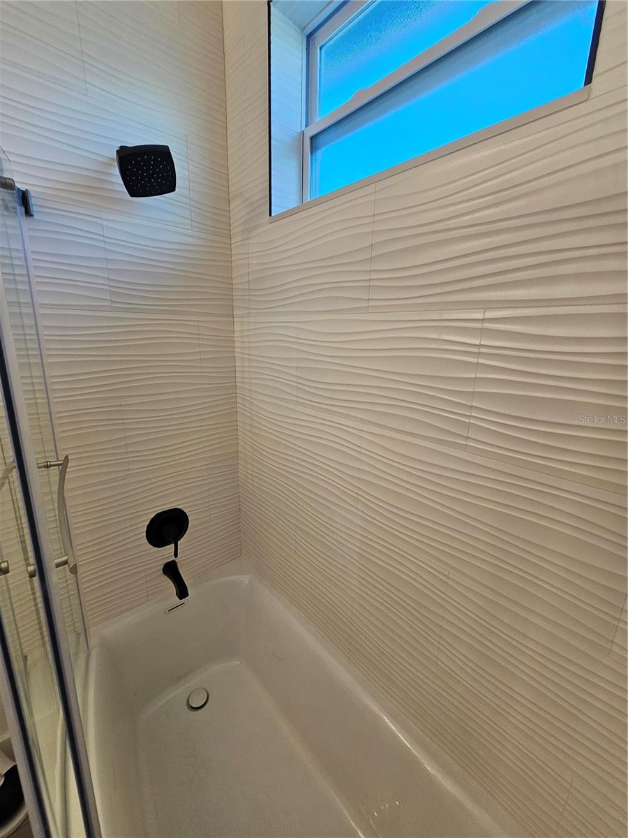 Image 25 of 65 For 2075 Jewell Avenue