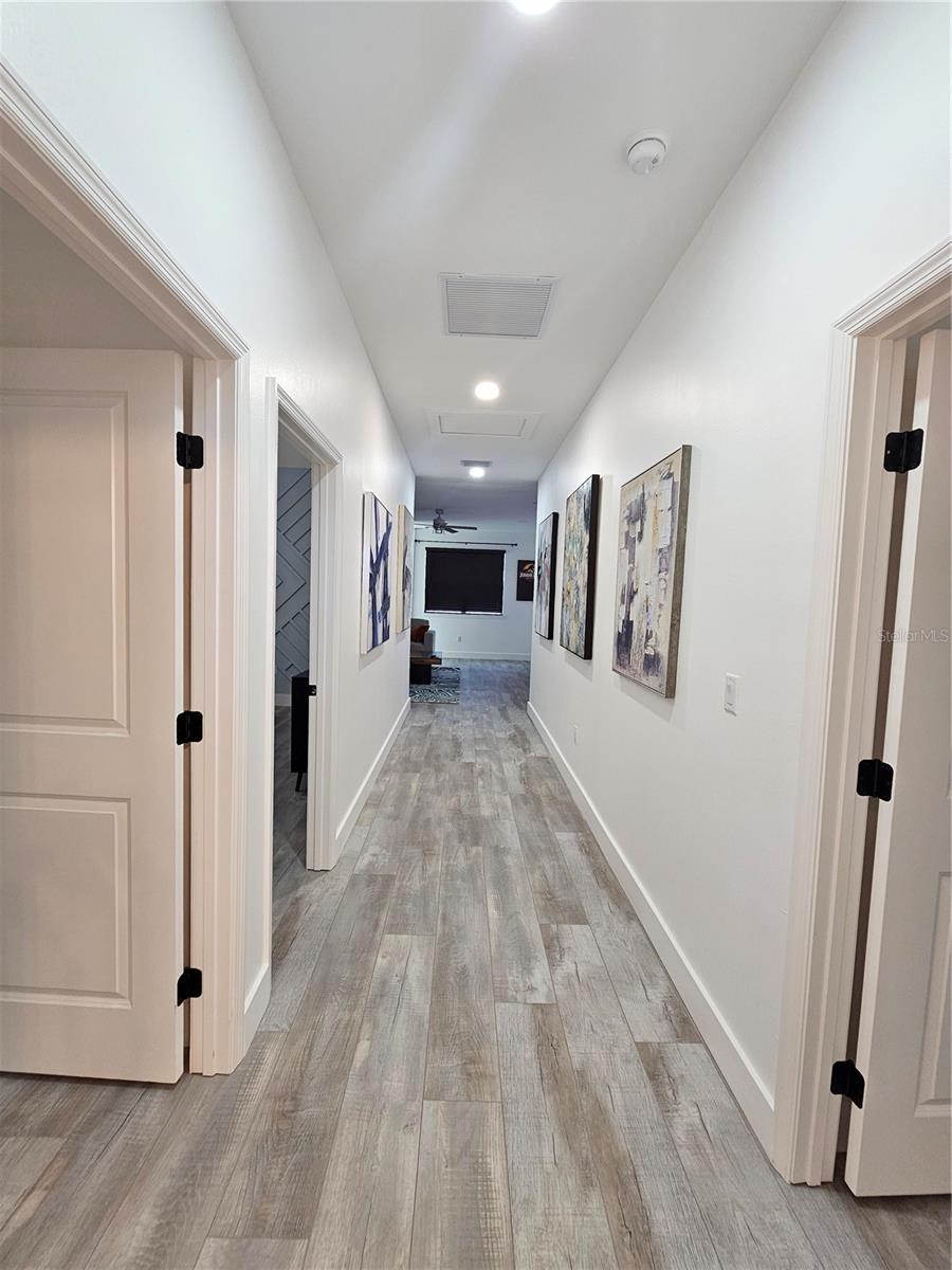 Image 27 of 65 For 2075 Jewell Avenue