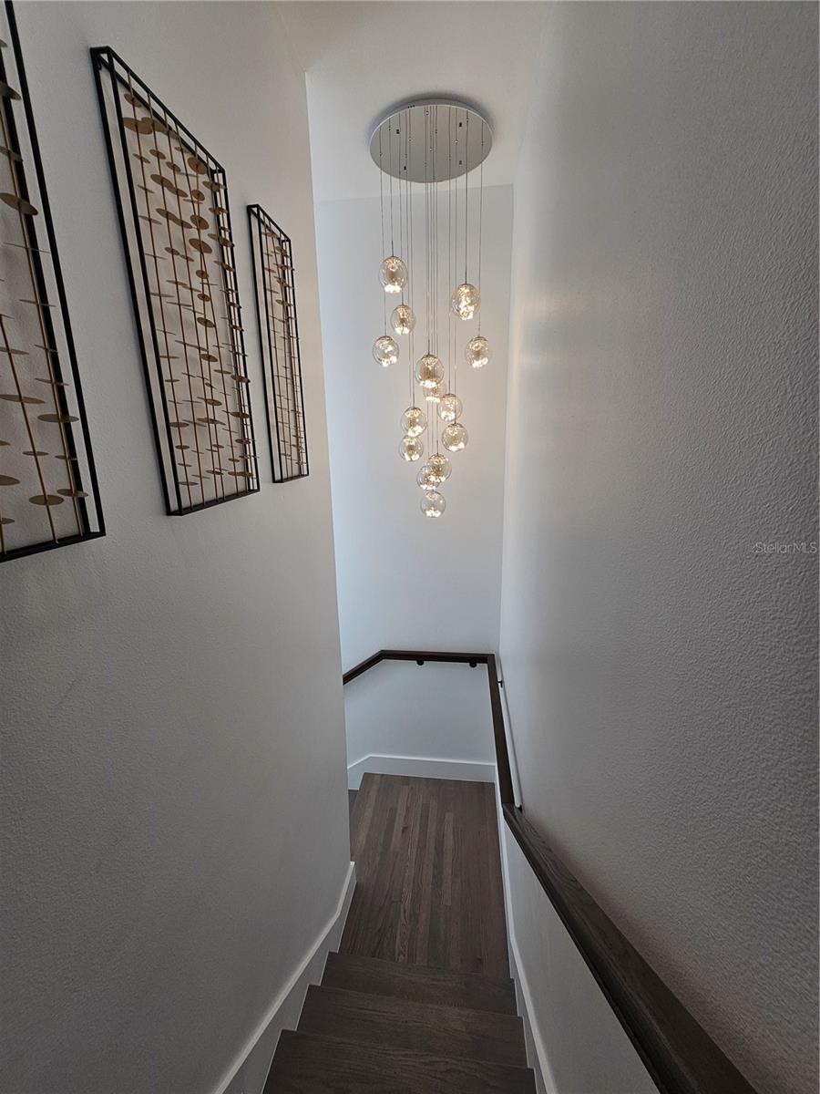 Image 34 of 65 For 2075 Jewell Avenue