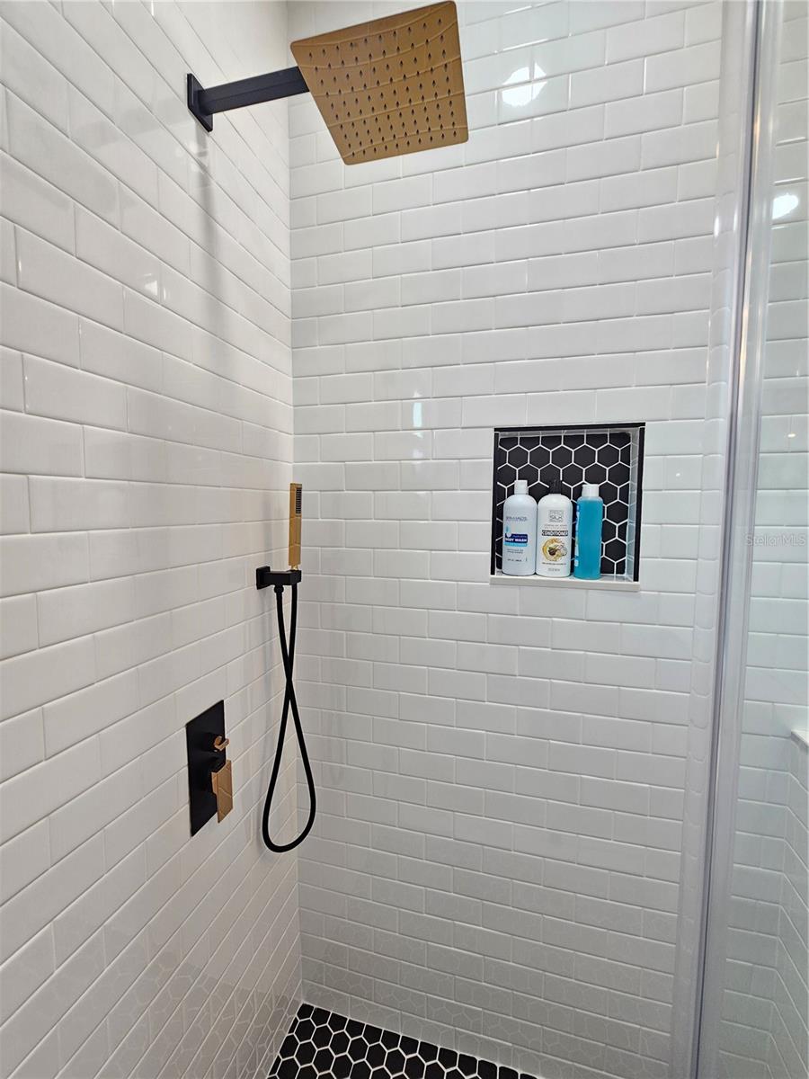 Image 37 of 65 For 2075 Jewell Avenue