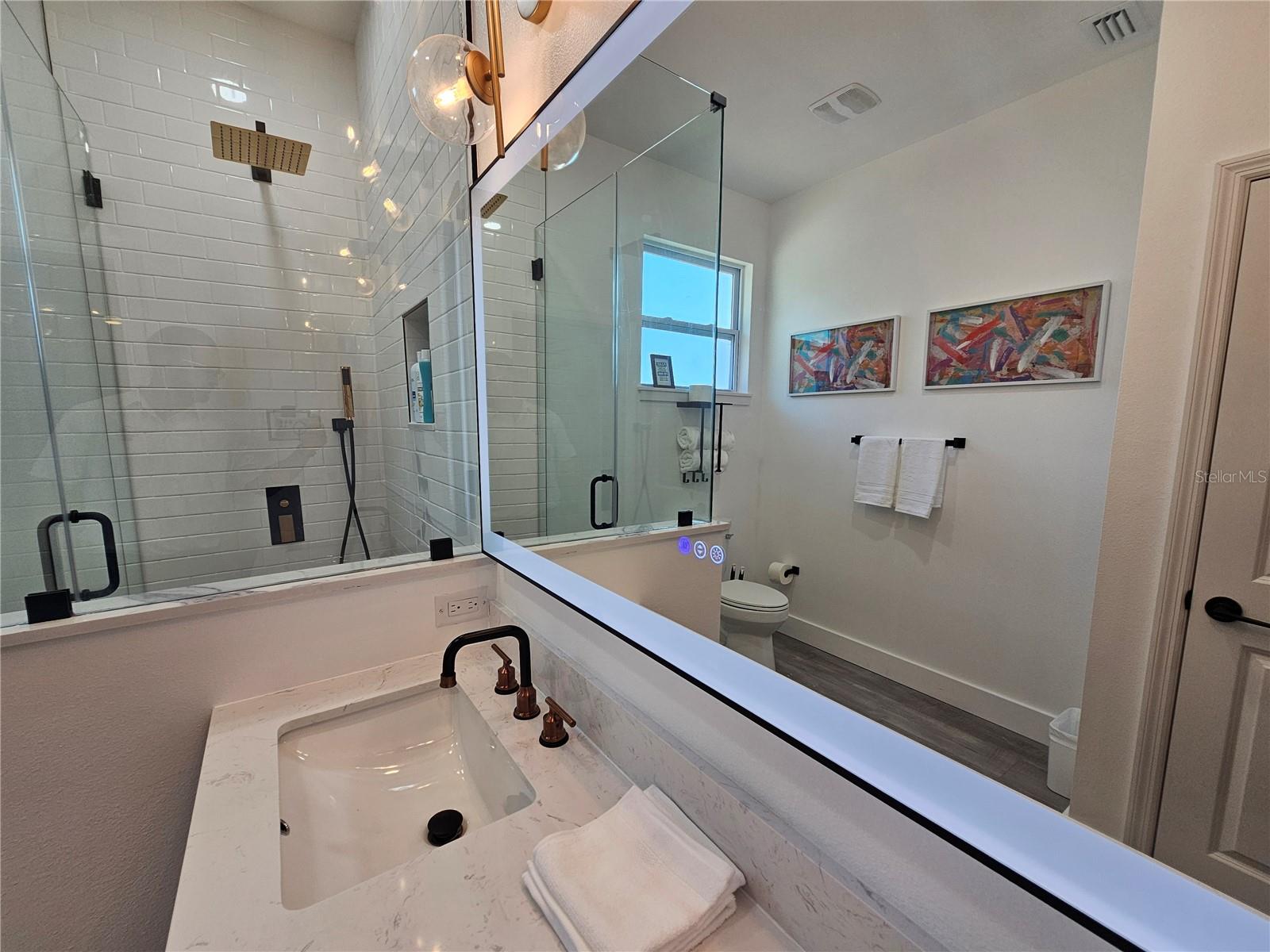 Image 39 of 65 For 2075 Jewell Avenue