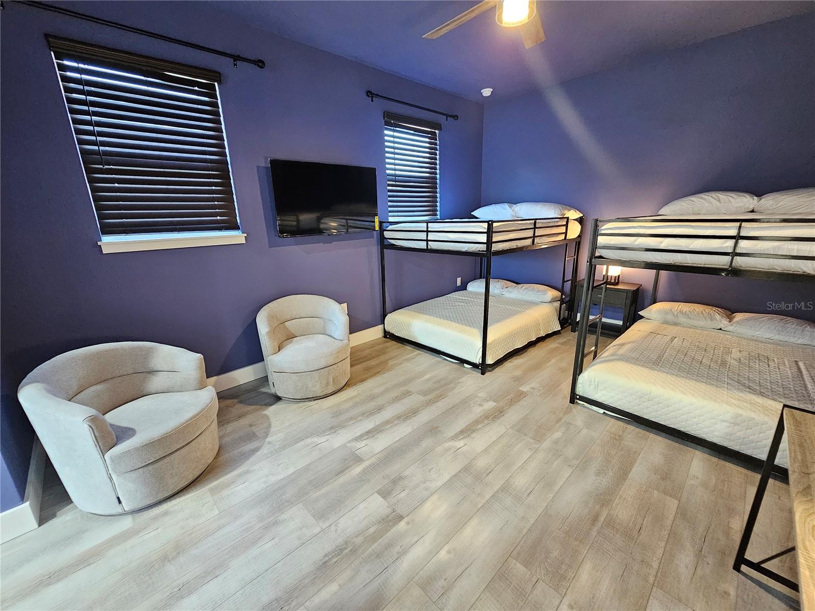 Image 44 of 65 For 2075 Jewell Avenue