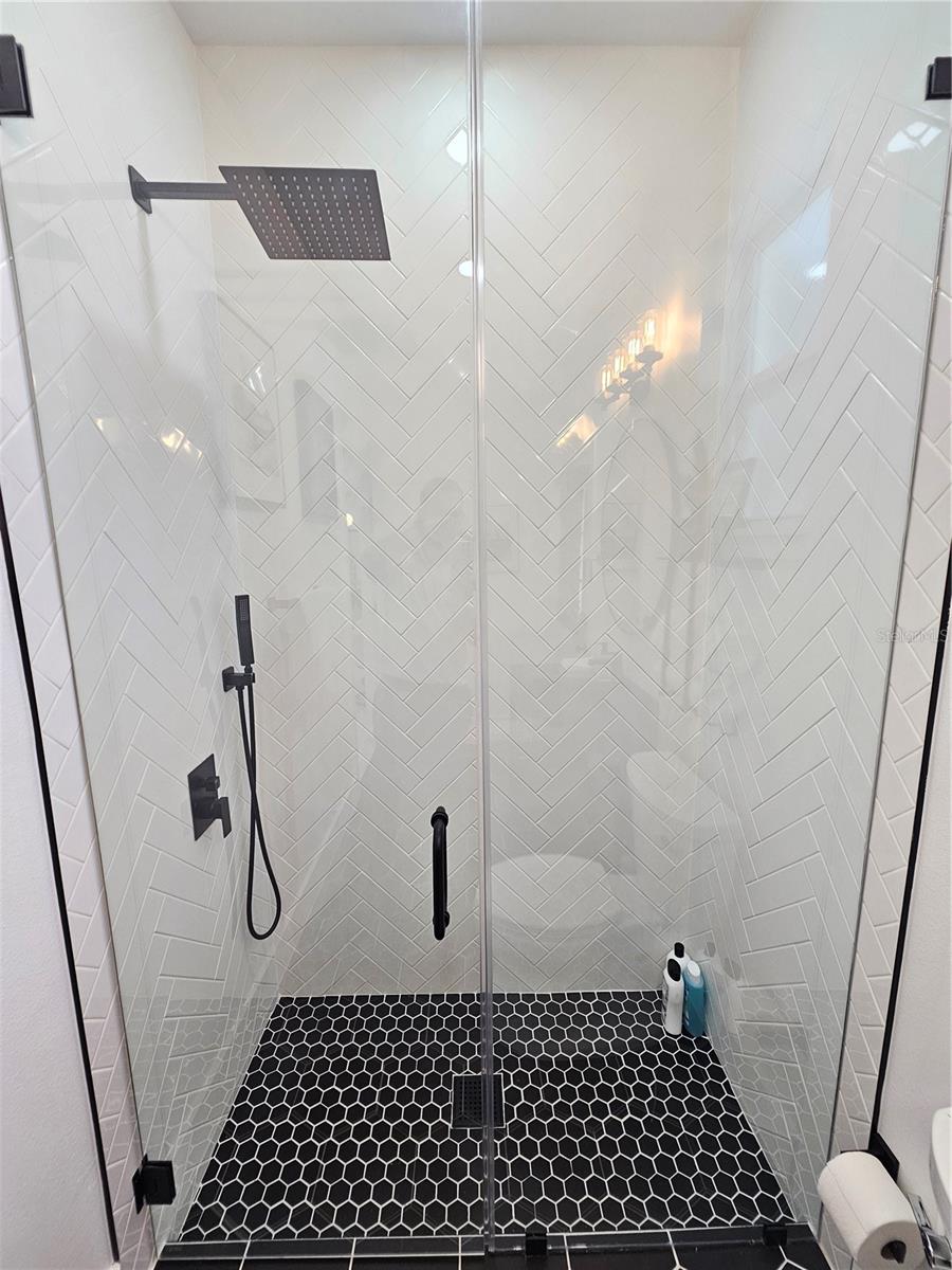 Image 50 of 65 For 2075 Jewell Avenue