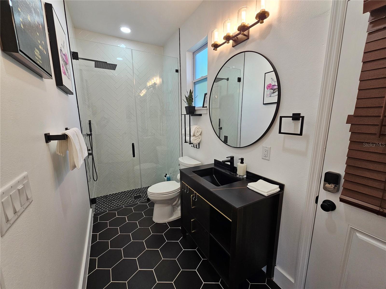 Image 51 of 65 For 2075 Jewell Avenue