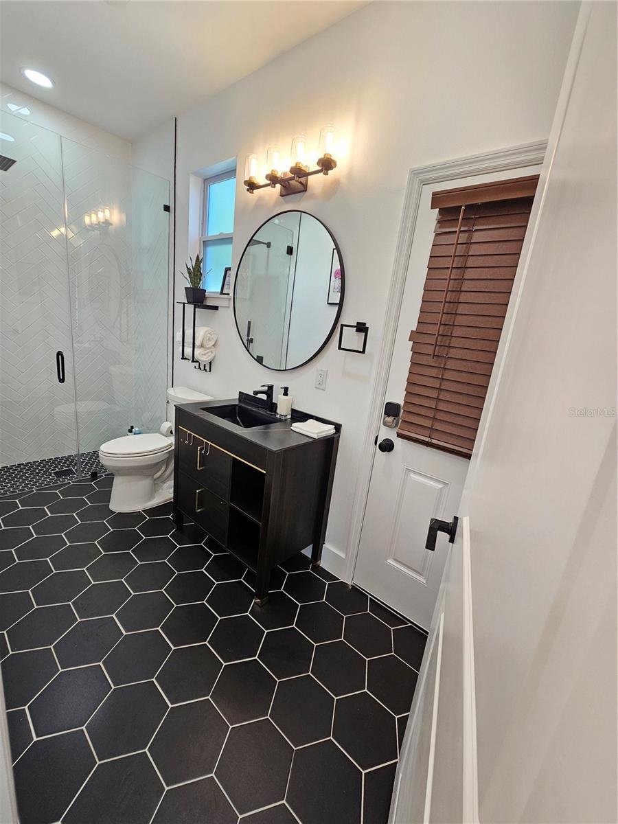 Image 52 of 65 For 2075 Jewell Avenue